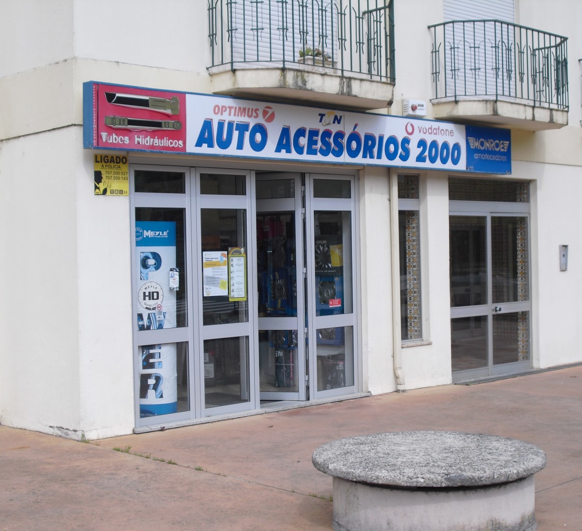 AUTO ACESSÓROS 2000